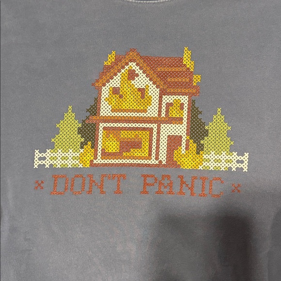 Bo Burnham Burning House Fire Blue Sweatshirt Small S Don’t Panic Cross Stitch - Picture 6 of 8